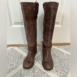 Knee high boot